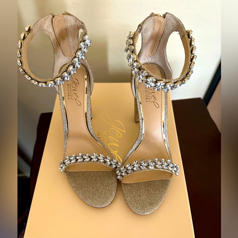 Jewel Badgley Mischka, MAYRA, gold, size 6.5